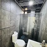 Apartamentos el mochilero frente a la playa piso 2 apto 4
