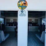 Apartamentos El Mochilero Frente A La Playa Piso 2 Apto 4