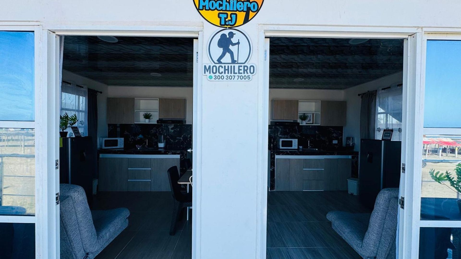 El Mochilero Frente A La Playa Piso 2 Apto 4 *