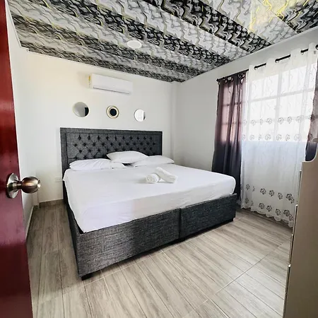 Apartamento El Mochilero Frente A La Playa Piso 2 Apto 4 *