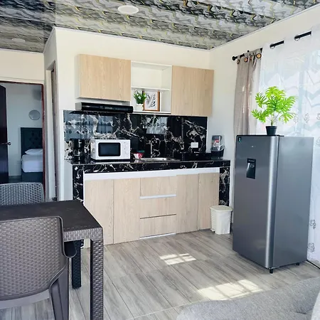 El Mochilero Frente A La Playa Piso 2 Apto 4 Apartamento